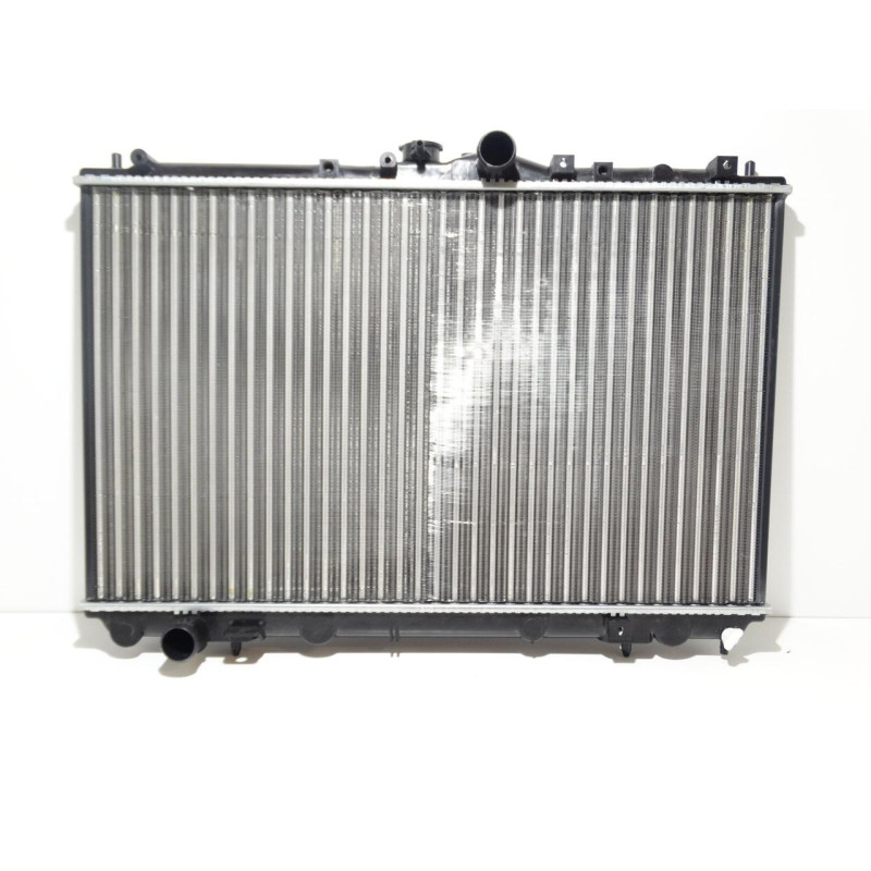 Радіатор охолодження двигуна Mitsubishi Carisma 16/18 MT  -AC 97- (Van Wezel) MB925637