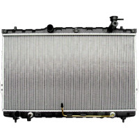 Радіатор охолодження двигуна Hyundai Santa Fe 24/27 AT 00-06 (Van Wezel) 2531026050