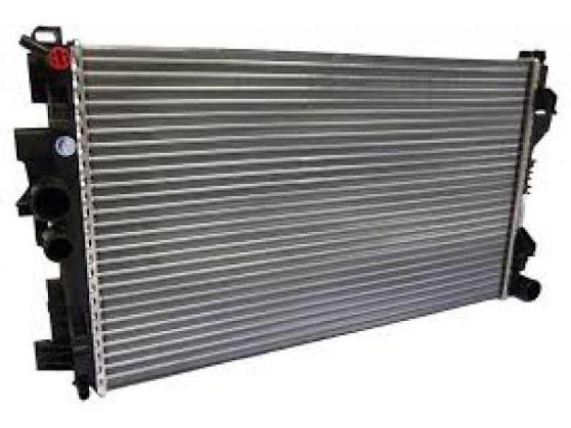 Радіатор охолодження двигуна Mercedes Vito/Mercedes Viano ALL MT 03- (Van Wezel) A6395011101