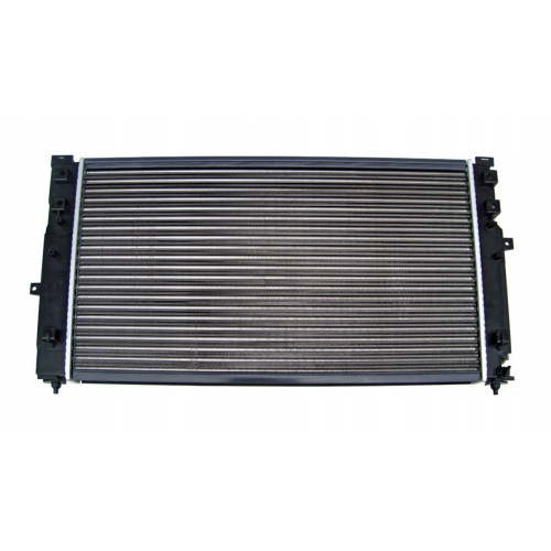 Радіатор охолодження двигуна Audi A4/A6, VW Passat 5 6 24/6/8 MT (Van Wezel) 4B0121251F