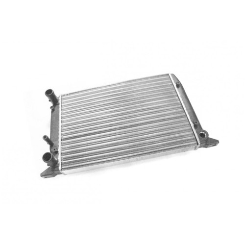 Радіатор охолодження двигуна Audi 80 1.6/1.8 MT 86-91 (Van Wezel) 811121253F