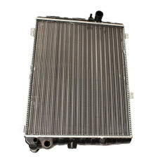 Радіатор охолодження двигуна Audi 80/90 MT/AT 83-91 (Van Wezel) 855121251