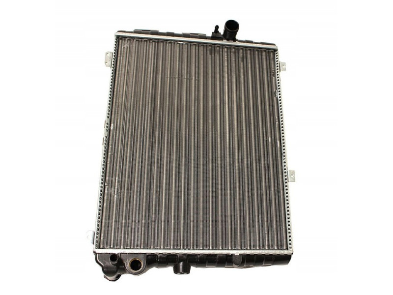 Радіатор охолодження двигуна Audi 80/90 MT/AT 83-91 (Van Wezel) 855121251