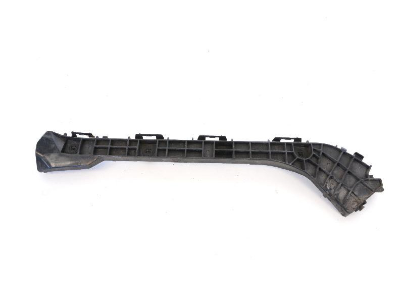 Кріплення заднього бампера праве Toyota Prius XW30 2009-2015 FPS