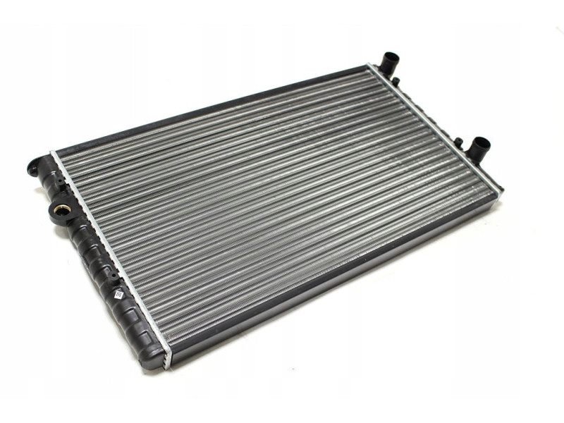 Радіатор охолодження двигуна VW Golf 3/VW Vento D/TD 91-98 (Van Wezel) 1H0121253BC