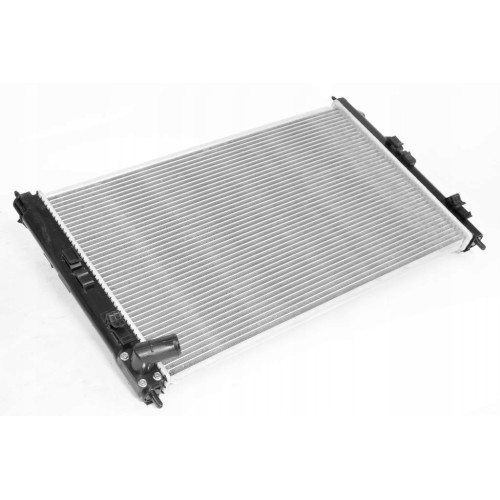 Радіатор охолодження двигуна Mitsubishi Lancer X / Mitsubishi Outlander XL 10-12 (Van Wezel) 1330V6