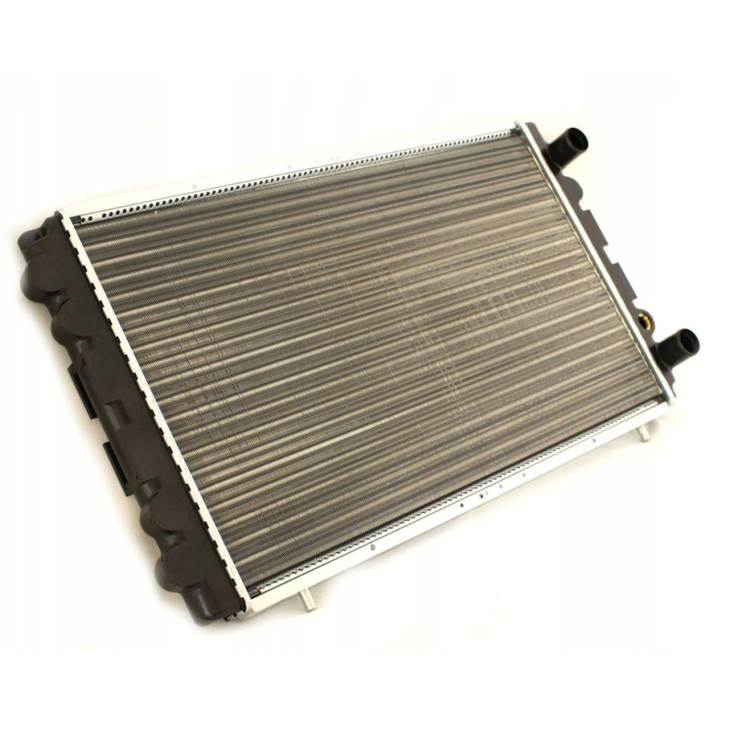 Радіатор охолодження двигуна Renault Trafic 2.5 D/2.5 TDI MT (Van Wezel) 7700741216