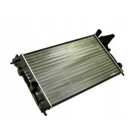 Радіатор охолодження двигуна Opel Vectra A 1.4/1.6 MT 88-95 (Van Wezel) 1300088