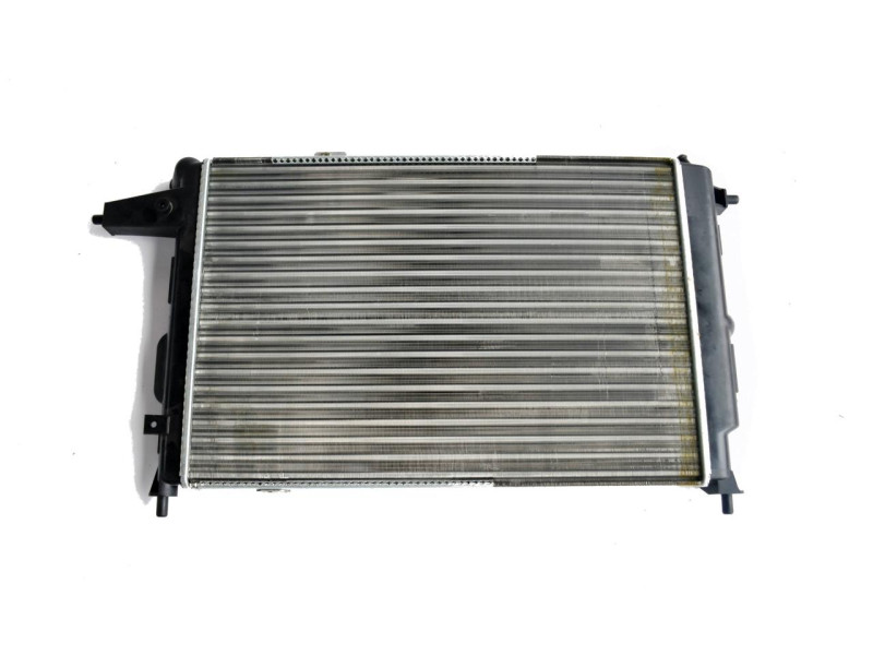 Радіатор охолодження двигуна Opel Vectra A 1.6/1.8/2.0 AT 88- (Van Wezel) 52450802