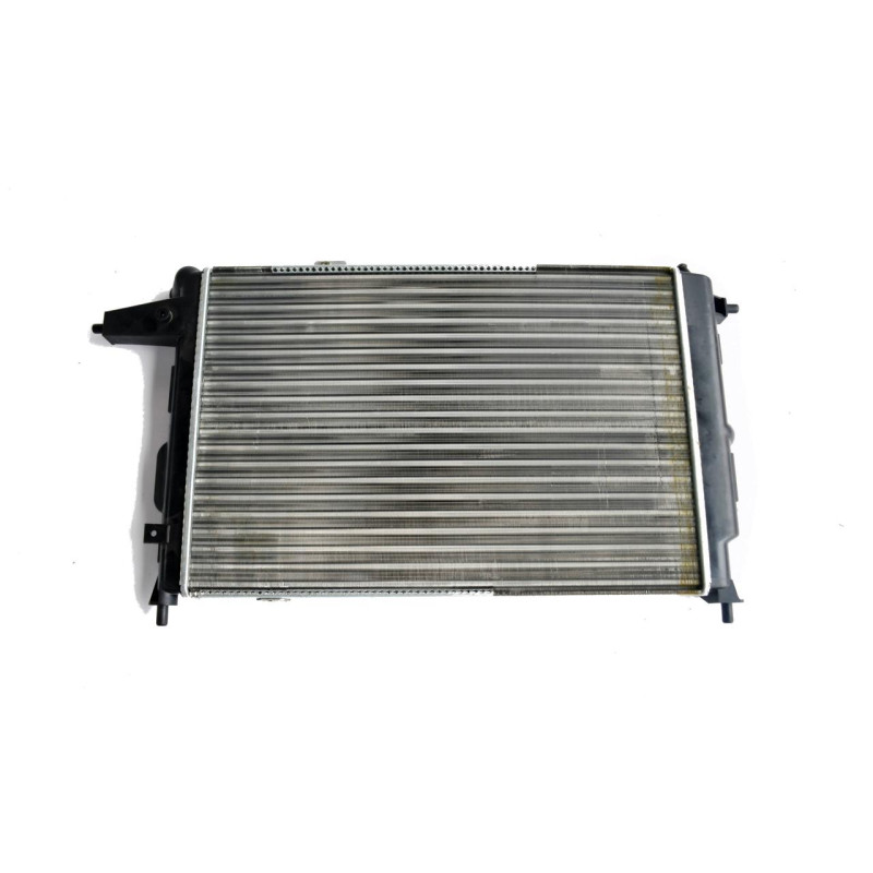 Радіатор охолодження двигуна Opel Vectra A 1.6/1.8/2.0 AT 88- (Van Wezel) 52450802