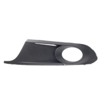 Решітка бампера ліва VW Jetta 6 11-14 (FPS) з отв. під 5C6853665A