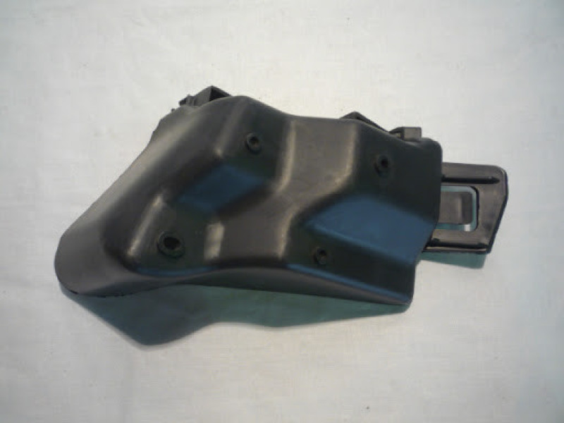 Кріплення бампера заднього правого внутрішнього Ford Focus 2011-2014 седан FPS 1722267