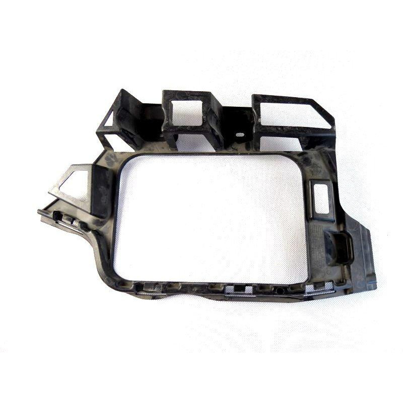 Кріплення бампера заднього праве VW Touareg 10-14 FPS