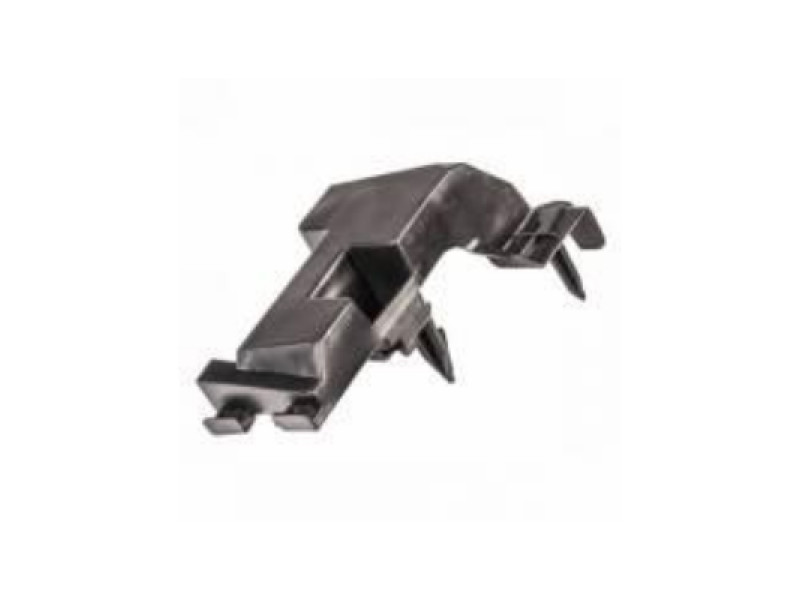 Кріплення переднього бампера ліве біля решітки Mazda 3 Седан 2004-2006 FPS BN8V502B1C