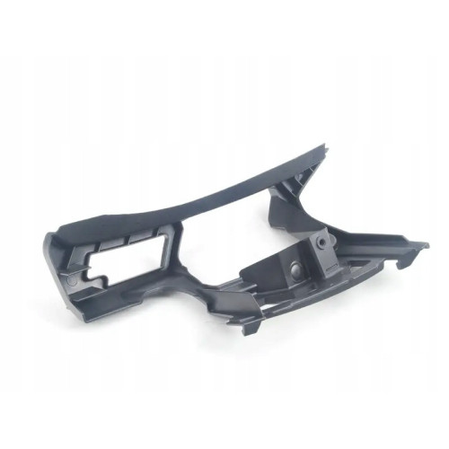 Кріплення переднього бампера праве VW Golf 6 2009-2012 FPS 5K0807724B