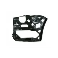 Кріплення бампера переднє праве біля фари VW Caddy 3 2015- FPS 2K5807724B