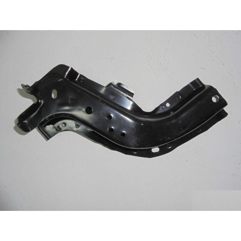 Ремчастина передньої панелі ліва Suzuki SX4 06-14 (Elit) 5812080J00