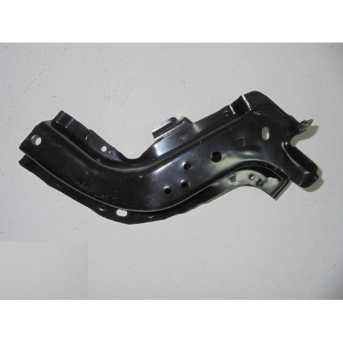 Ремчастина передньої панелі права Suzuki SX4 2006-2014 (Elit) 5811080J00