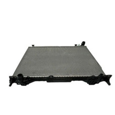 Радіатор охолодження двигуна Land Rover Range Rover Sport 13- (Polcar) LR034553