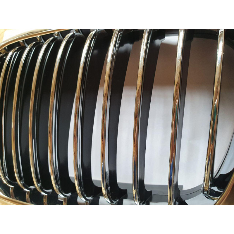 Решітка радіатора ліва BMW 3 e46 98-01 чорн/хром LKQ 51138208489