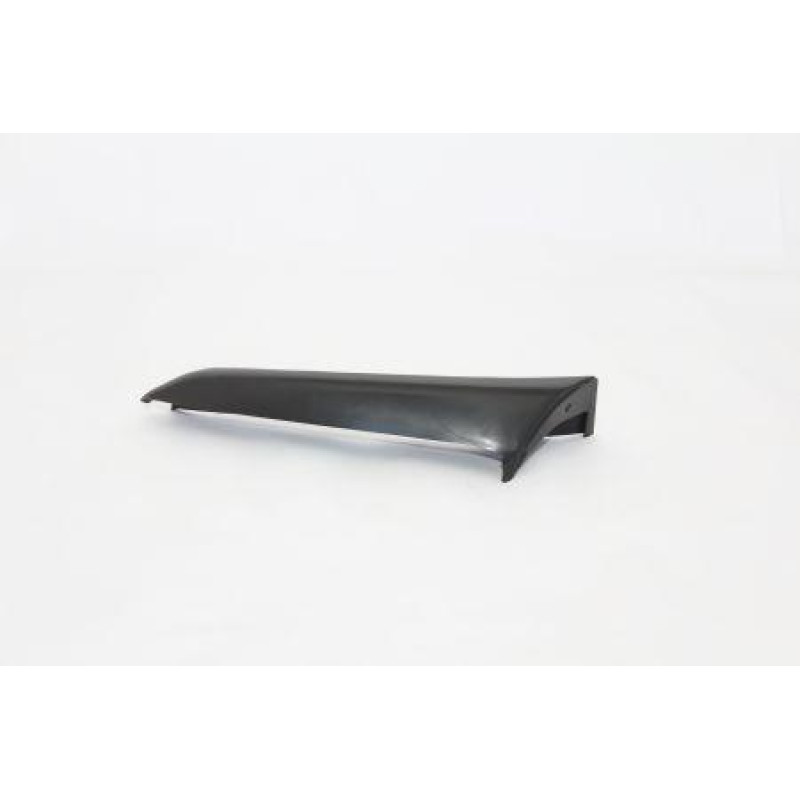 Кут переднього бампера правий Mitsubishi Pajero Sport 1 96-01 (Elit) MR607473