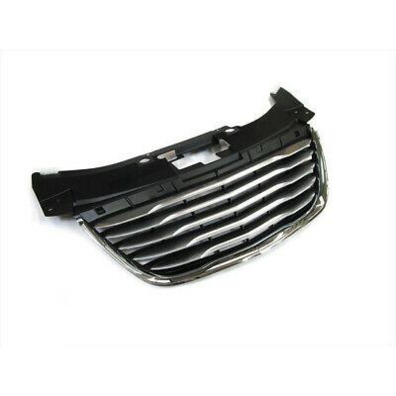Решітка радіатора Chrysler 200 10-14 (LKQ) 68102305AE
