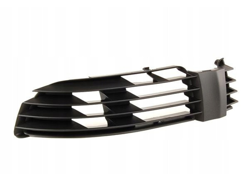 Решітка переднього бампера ліва VW Passat B5 00-05 (PL) 3B0853665H