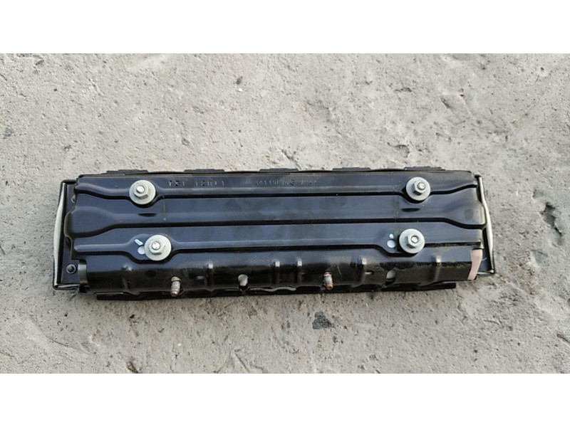 Подушка безпеки колін передня права Dodge Dart 13-16 airbag колін пасажира аирбег 5057857AC