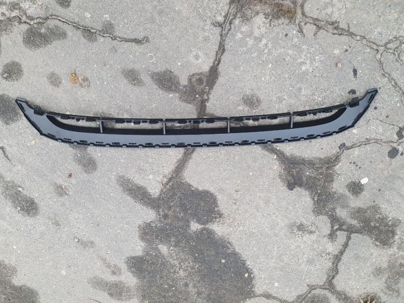 Решітка переднього бампера Audi Q7 10-15 (Elit) 4L0807683C