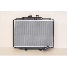 Радіатор охолодження двигуна Hyundai H-1/Mitsubishi l300 (Van Wezel) 2530043810