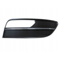 Решітка бампера права (з отв.   молдинг) Audi A3 12-16 хетчбек (FPS)