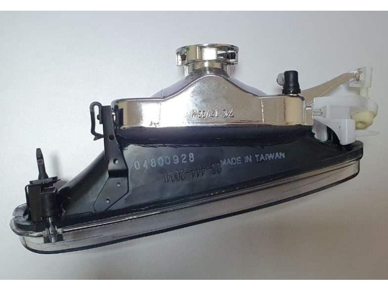 Протитуманна фара права BMW 3 (E46) 01-05 (Depo) 63178361952