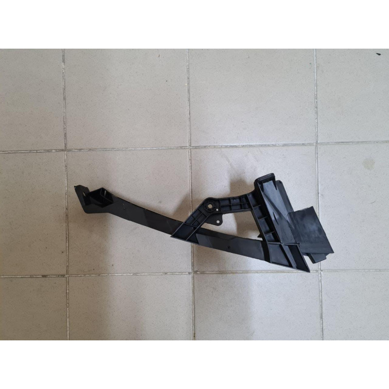 Кронштейн фари лівий рестайлінг Honda CR-V 2015-2017 Тайвань 71190-T1W-A00