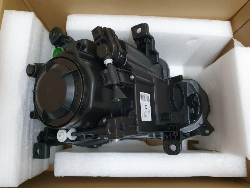 Фара передня права Jeep Cherokee KL 13-18 (Китай) ксенон, ближнє світло 68206662AH