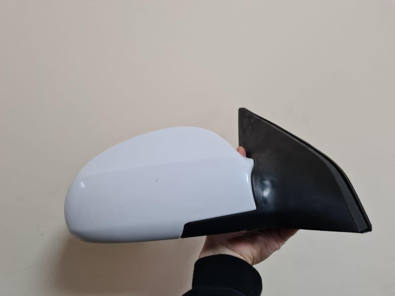 Дзеркало Kia Cerato 04-09 праве без обігріву