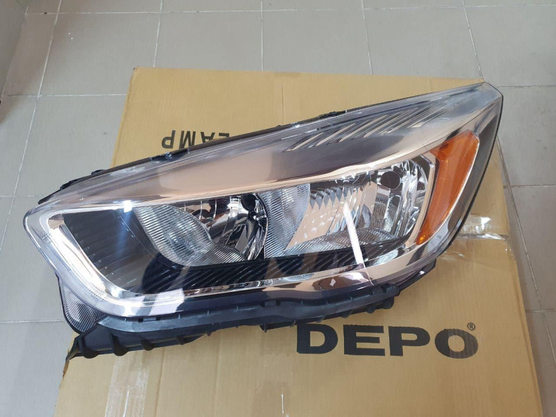 Фара передня ліва Ford Kuga / Escape 16-20 (Depo) жовта вставка