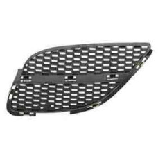 Решітка радіатора Nissan Almera 02-06 права, без накладки (FPS) 62320BN700