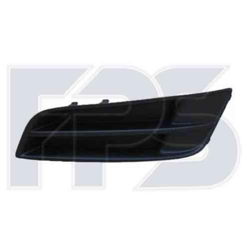 Решітка бампера Toyota Corolla 2005-2007 Хетчбек без ПТФ, права FPS 5212702130