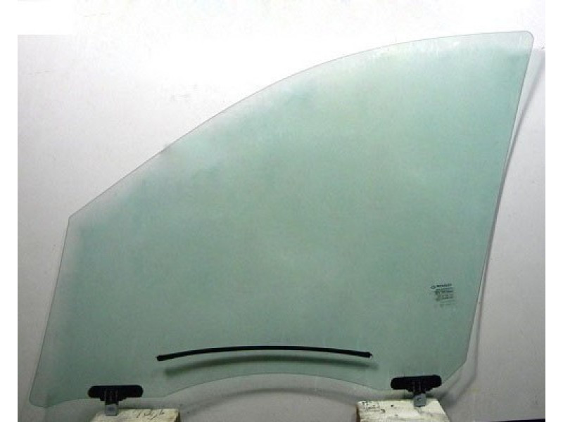 Бічне скло передніх дверей Renault Scenic 09-16 праве (SEKURIT)