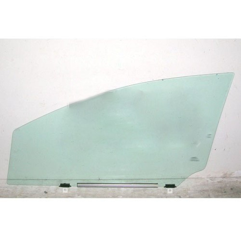 Бічне скло передніх дверей Toyota Avensis T27 09-18 праве (Sekurit)