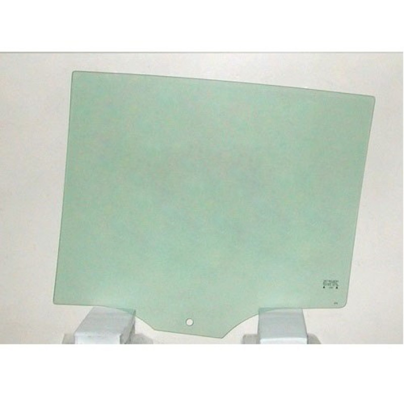 Скло дверне заднє праве Skoda Fabia універсал 99-07 (Sekurit)