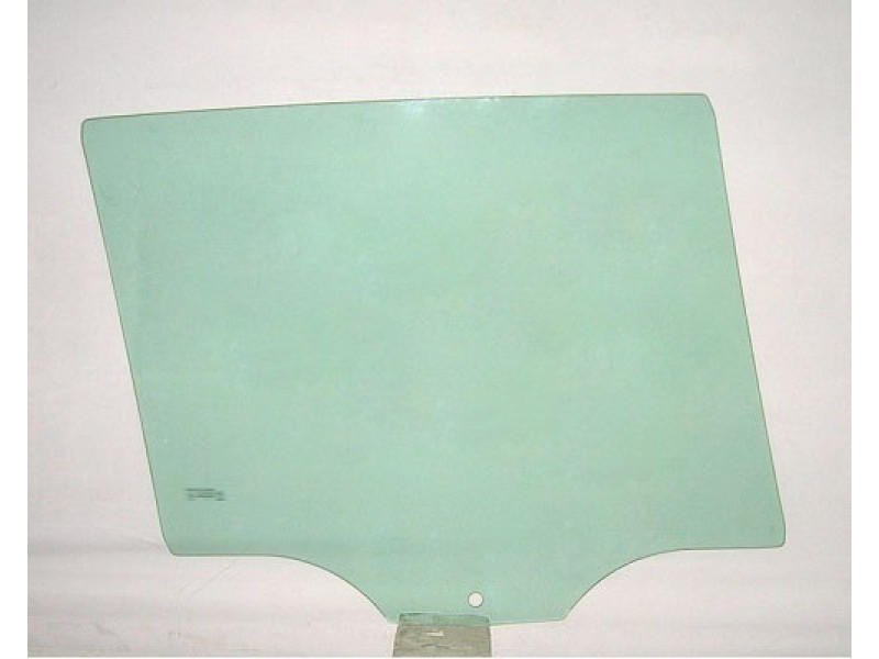 Скло дверне заднє ліве Skoda Octavia A5 Combi 05-12 (XYG)