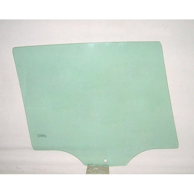 Скло дверне заднє ліве Skoda Octavia A5 Combi 05-12 (XYG)