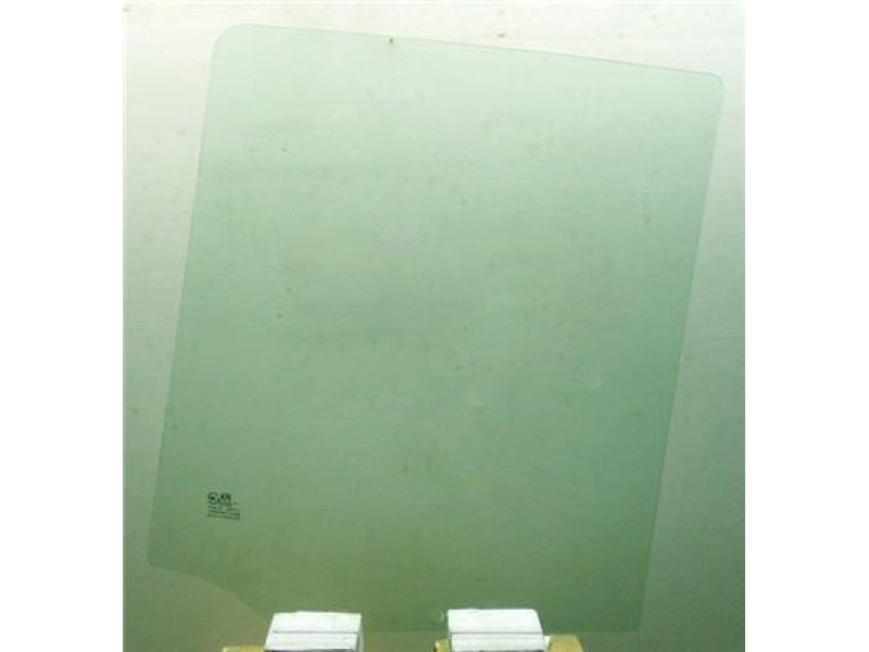 Скло дверне заднє ліве Kia Sportage 94-03 (XYG)