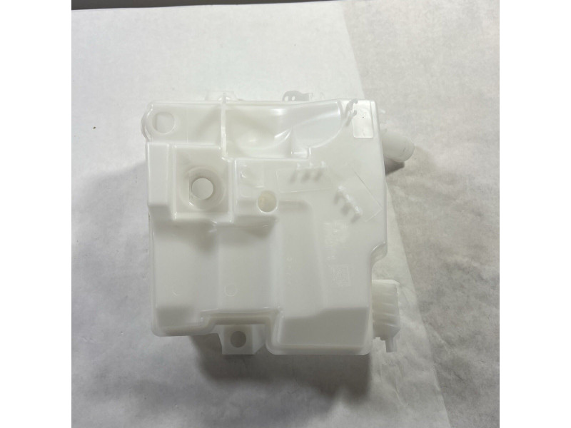 Бачок омивача з 2 отворами Ford Focus 3 2011-2018 Китай CP9Z17618A