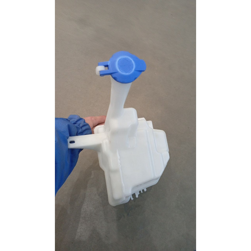 Бачок омивача Hyundai Accent 4 2011-2015 FPS 986201R010, 986204L000