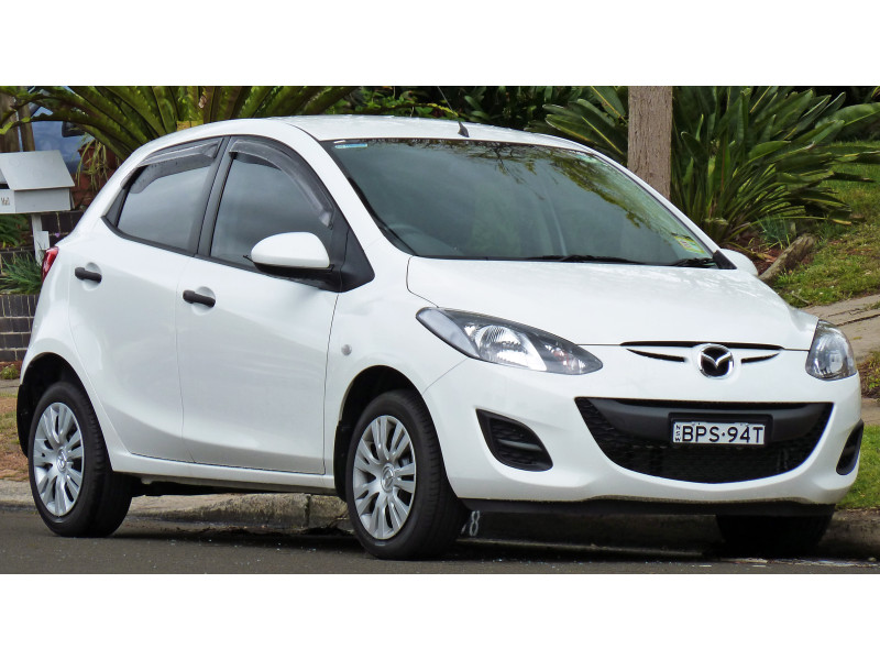 Бампер передній Mazda 2 DE 2010-2015 FPS DR6150031DBB