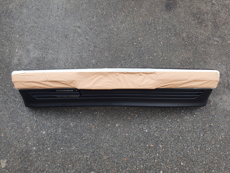 Бампер передній Mercedes 190 W201 1989-1993 Тайвань A2018801470