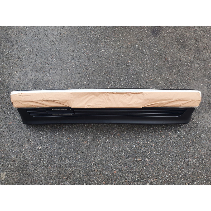 Бампер передній Mercedes 190 W201 1989-1993 Тайвань A2018801470