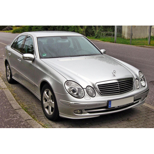 Бампер передній під омивач фар Mercedes E-Class W211Avantgarde 2003-2006 A2118800040
